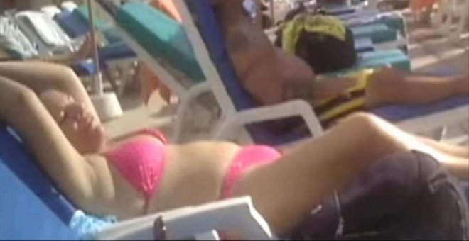 Cesada una viceministra peruana por tomar el sol en la piscina mientras el país se inunda