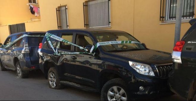 El cuartel de la Guardia Civil de La Línea, colapsado de vehículos de narcos