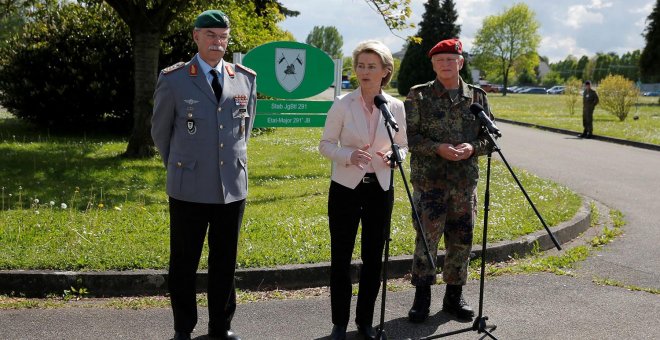 El Ejército alemán ordena registrar todos sus cuarteles tras hallar objetos nazis