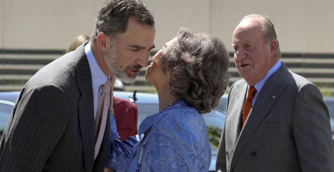 PP, PSOE y C's tumban las enmiendas de ERC para dejar al Rey sin presupuesto