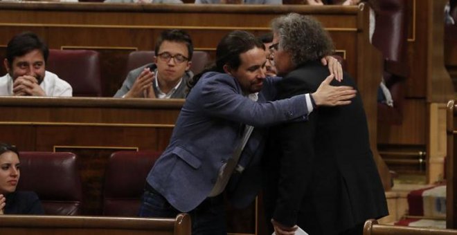 Iglesias apunta a una mesa de diálogo con los partidos de la moción tras la reunión de Sánchez y Torra