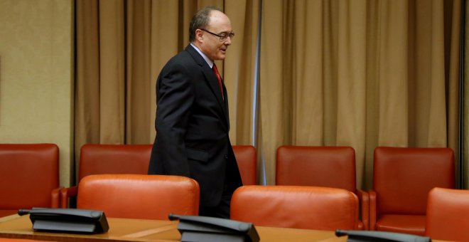 El gobernador del Banco de España elude responsabilidades en la caída del Popular