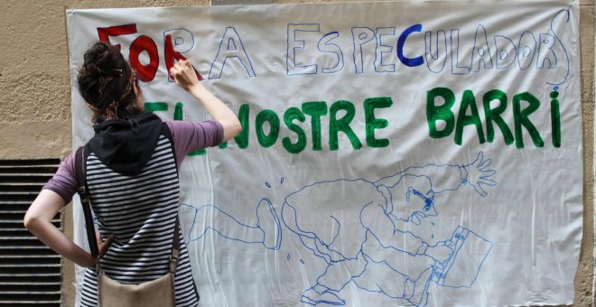 Mujeres luchando por una vivienda digna