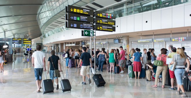 El personal de Prosegur baraja ir a la huelga en los aeropuertos de Valencia y Alicante