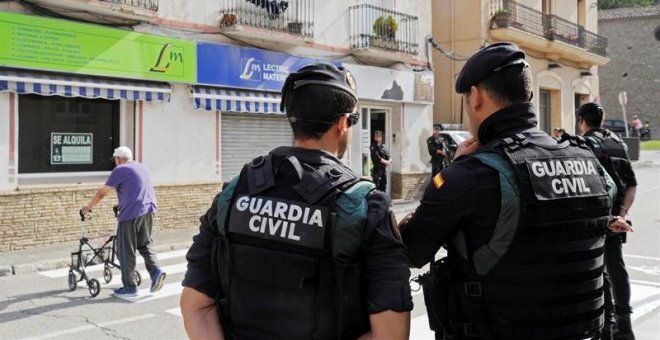 Los Mossos registran la casa del imán de Ripoll buscando pistas de los atentados