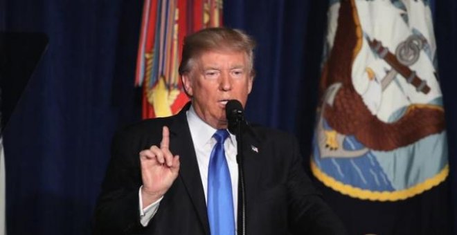 Trump avisa que "todas las opciones están sobre la mesa" con Corea del Norte