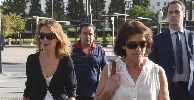 Los familiares de Juana Rivas se acogen a su derecho a no declarar ante el juez