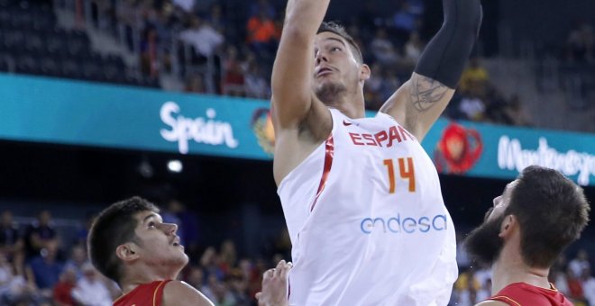 España saca músculo ante Montenegro en un debut tranquilo