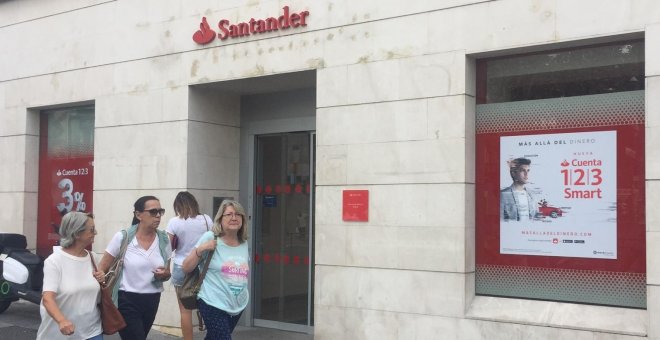 Santander avisa que los bonos para accionistas de Popular "pueden no ser aptos" para todos los inversores