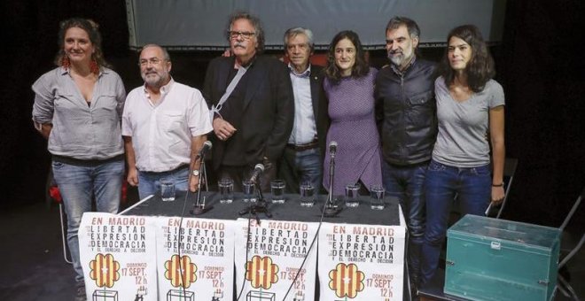 Los madrileños abarrotan el acto por el derecho a decidir