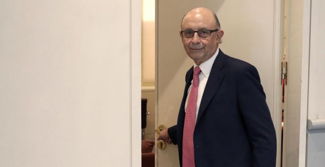 Montoro arroja la toalla ante la falta de apoyos y aplaza 'sine die' los Presupuestos