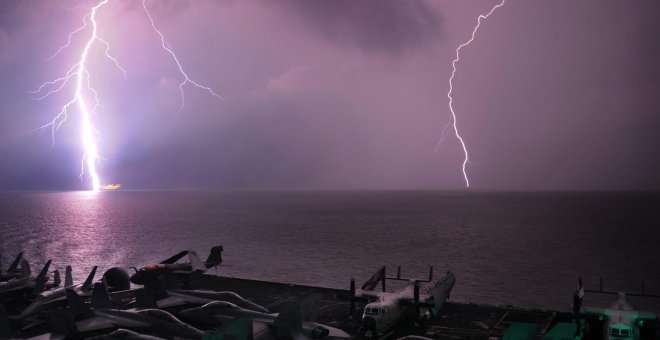 Los rayos persiguen a los barcos