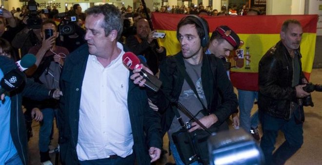 Los exconsellers Forn y Bassa regresan a Barcelona desde Bruselas