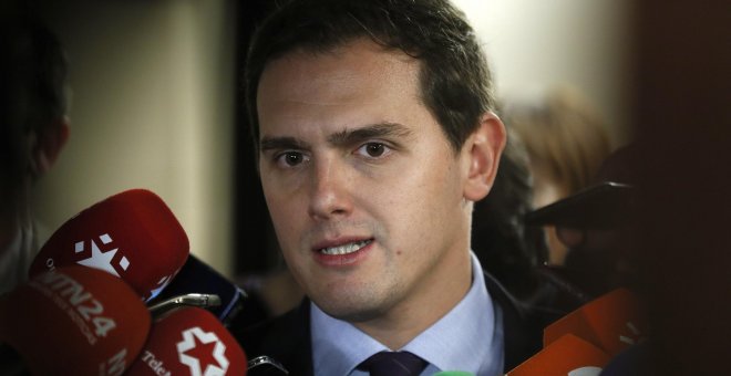 Rivera ya avisa a Sánchez de que no se entendería un pacto PSOE-Cs en Andalucía y no en Catalunya