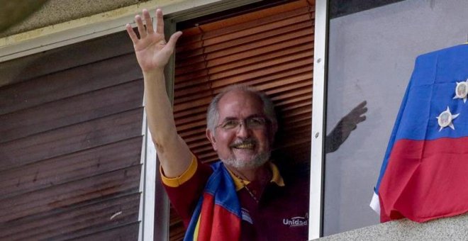 El opositor Antonio Ledezma llegará mañana a Madrid tras huir de Venezuela a Colombia