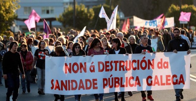 Feijóo aprueba en pleno puente la reforma de la Sanidad que traerá más recortes y desigualdad