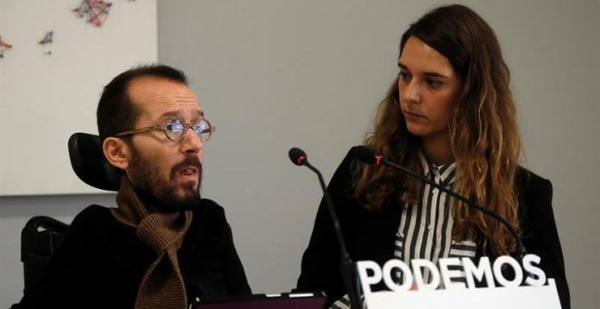 Podemos exige a ERC que abandone la vía unilateral y al PSC la "vera del PP" para pactar