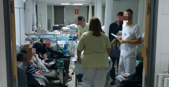 Denuncian otro colapso en las urgencias de La Paz con pacientes en pasillos y enfermeras con ansiedad