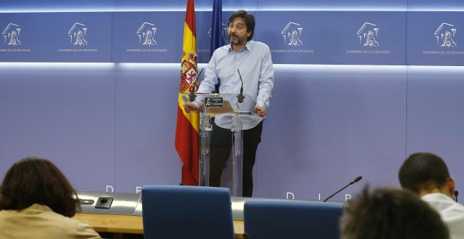 Podemos resume el 2017 como el año del Gobierno "fuera de la ley"