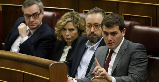 Cs intenta sacar ventaja de su victoria en Catalunya para poner a Rajoy contra las cuerdas