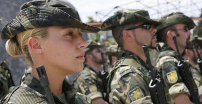 Unidos Podemos pide a Cospedal que acuda al Senado por el acoso en las Fuerzas Armadas