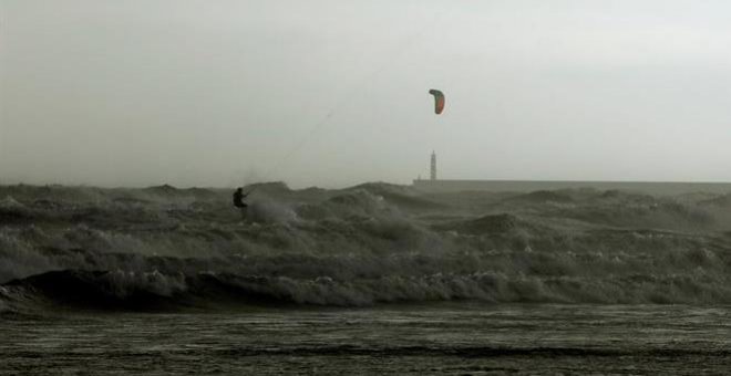 Alerta naranja en varias provincias del litoral del sureste peninsular por el fuerte temporal