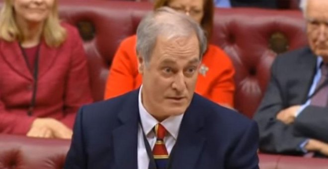 Un alto cargo británico dimite "avergonzado" por llegar tarde a contestar a una pregunta en la Cámara de los Lores