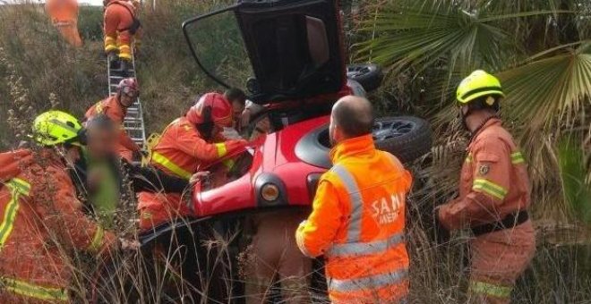 Rescatan de un accidente a una mujer de 84 años que se sacó el carnet hace una semana