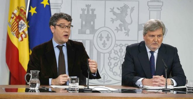 El Gobierno autoriza pagar a los funcionarios catalanes el 20% de la extra de 2012
