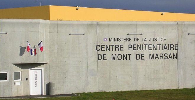 Francia acerca a otros tres presos de ETA a la prisión de Mont de Marsan