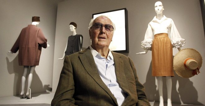 Muere a los 91 años el legendario modisto francés Hubert de Givenchy