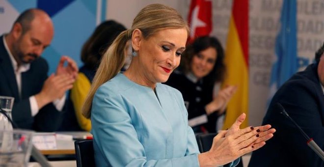 Cifuentes envió a una asesora a presionar al rector de la Rey Juan Carlos para lograr documentos que justificaran el máster