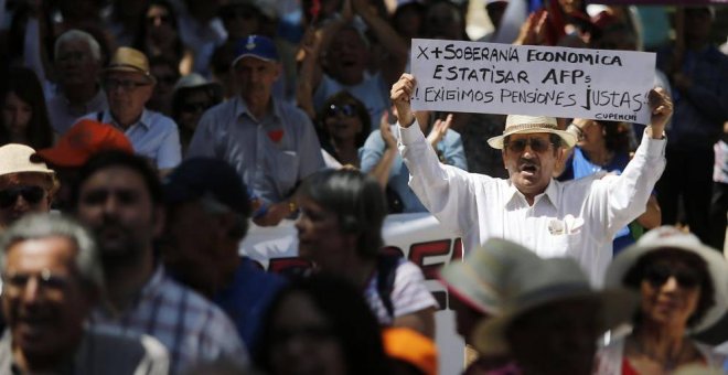 El sistema de pensiones chileno enriquece a las grandes empresas a costa de los jubilados