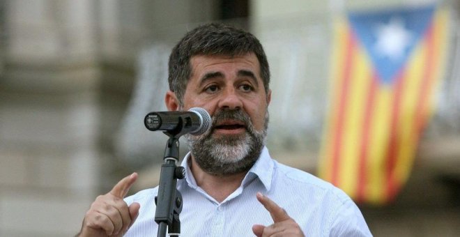 Interior castiga a Jordi Sànchez con pasar 18 horas diarias en su "raquítica" celda por el mensaje del 21-D