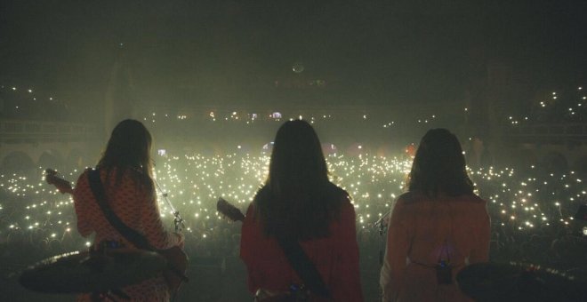 Una banda de chicas despide a su agente por cobrar 10 veces menos que un grupo masculino en un festival