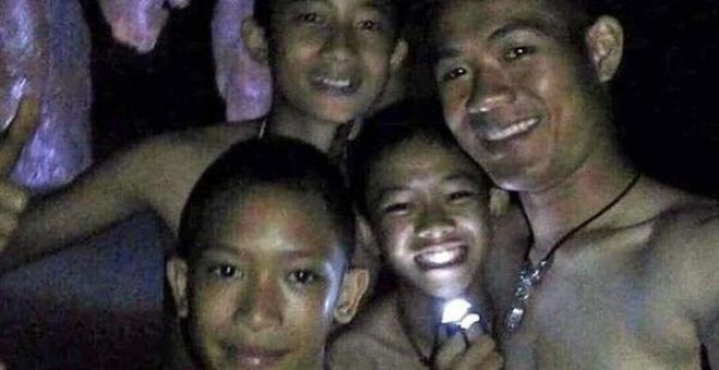 Los menores tailandeses escriben a sus familias desde la cueva: "Estamos bien"