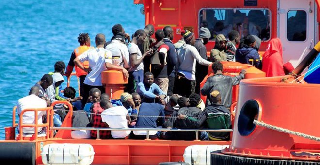 Ascienden a 26 los migrantes rescatados este lunes en aguas del Estrecho