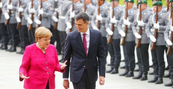 Sánchez se reúne con Merkel en Doñana para formar un frente común sobre migración
