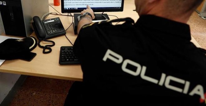 Detenido en Sevilla un presunto líder e instructor de pedófilos extranjeros en foros de Internet