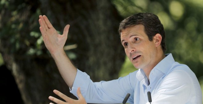 Casado se niega a dimitir por el caso de su máster y tampoco entregará sus trabajos