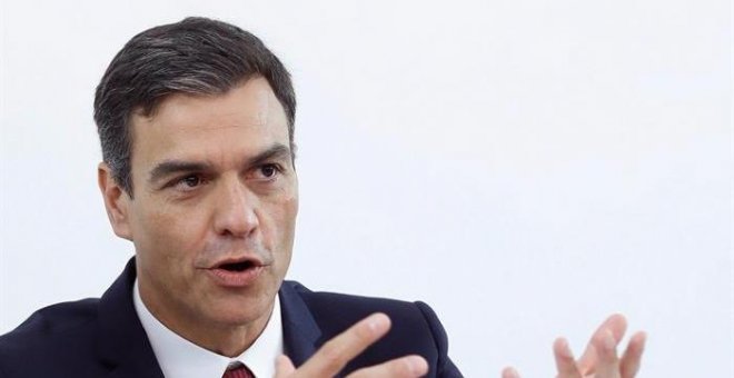 La ministra de Industria corrige a Sánchez: el impuesto al diésel sólo es un "globo sonda"