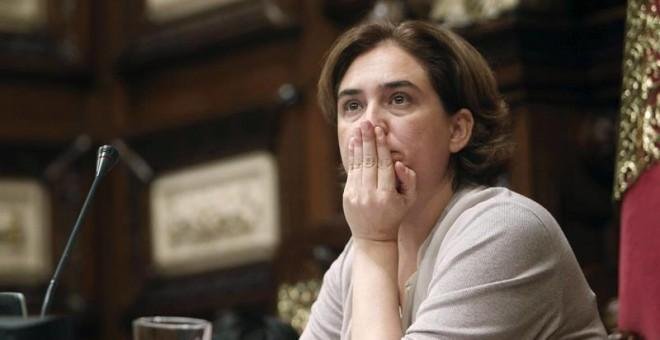 Colau aclara que la universidad no le pidió nada irregular y pide disculpas a la UB