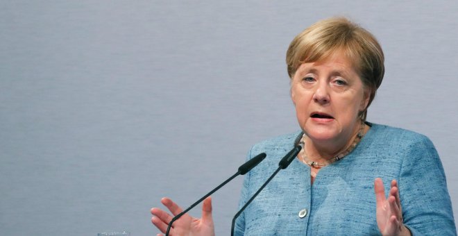 La ultraderecha alemana sube al segundo puesto en los sondeos mientras Merkel toca mínimos
