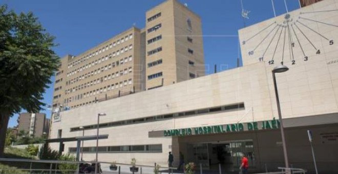 Una mujer ingresa en la UCI después de ser tratada por un homeópata de Jaén