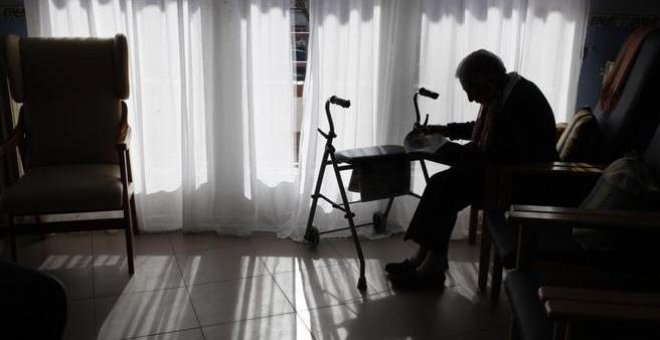 Una mujer con alzhéimer pierde el 90% de la ayuda al mudarse de Madrid a Soria