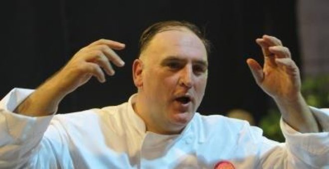 El chef José Andrés ofrece un empleo a una camarera despedida por dar una comida gratis a un estudiante sin dinero