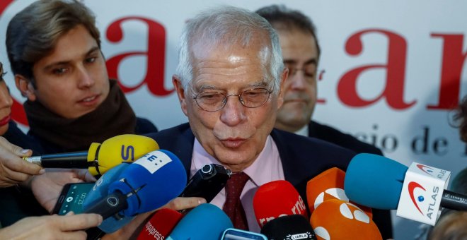 Borrell descarta dimitir tras la multa de 30.000 euros de la CNMV