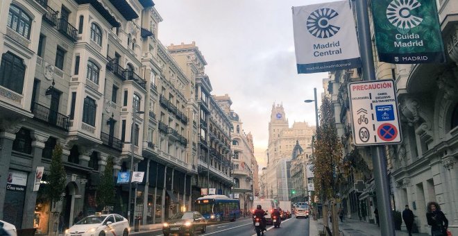 El tráfico en la Gran Vía se redujo el 32% en el estreno de Madrid Central