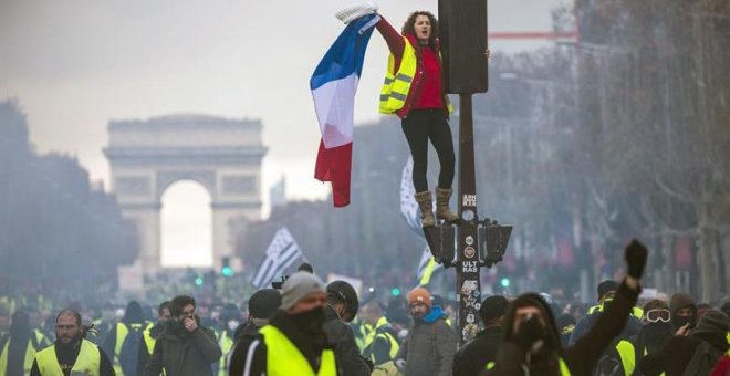 La izquierda francesa se vuelca con el movimiento de los 'chalecos amarillos'