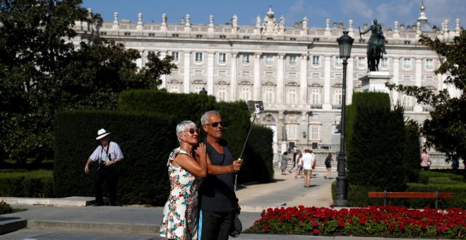 La llegada de turistas se recupera del frenazo y crece un 5% en octubre